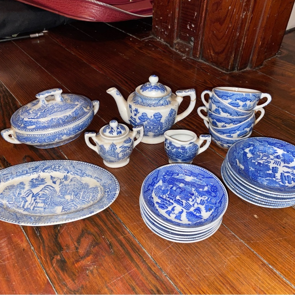 Authentic Made in Japan Antique Blue Willow Child’s Tea Set